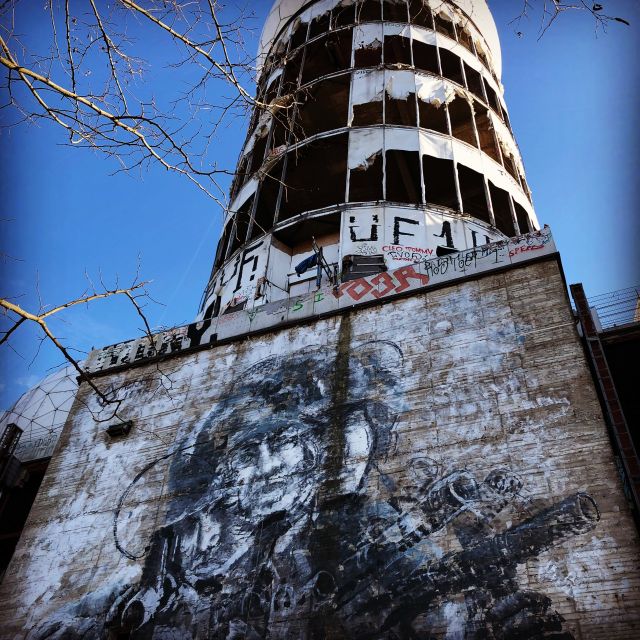Berlin: Listening Station Teufelsberg Tour with Transfer - The 100-minute guided walk: Field Station ruins and meaning on-site