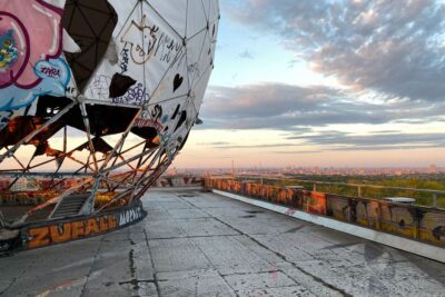 Berlin: Listening Station Teufelsberg Tour with Transfer - Getting there without stress: the Heerstraße meet-up and V-Class transfer