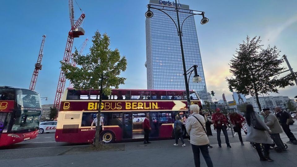 Berlin: Live-Guided Evening Sightseeing Tour by Open-top Bus - Tränenpalast and Friedrichstadt-Palast: Berlin’s story in built form