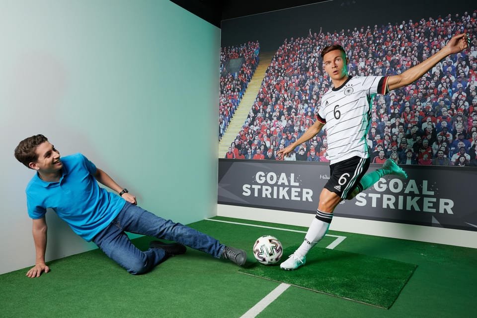 Berlin: Madame Tussauds Admission Ticket - Photos and Souvenirs: What You Should Budget For