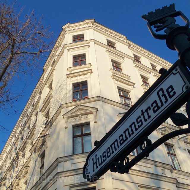 Berlin: Prenzlauer Berg District Guided Walking Tour - Rykestraße Synagogue: A Grand Landmark With Real Presence