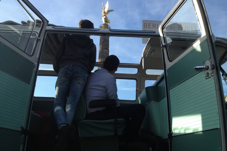 Berlin: Private Sightseeing Tour in Iconic Oldtimer VW Bus - Guides, small-group feel, and the flexibility factor