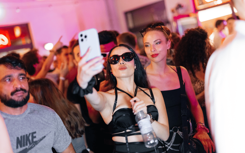 Berlin: Pub Crawl with Shots and VIP Club Entry - What Makes This Berlin Pub Crawl Actually Worth It