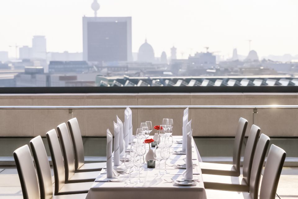 Berlin: Rooftop Dinner at the Käfer Restaurant Reichstag - Should You Book Käfer at the Reichstag?