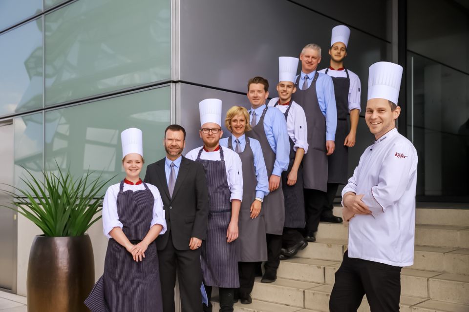 Berlin: Rooftop Lunch at the Reichstag's Käfer Restaurant - Service quality: what “good staff” looks like here