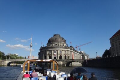 Berlin sightseeing boat tour on the Spree - Price and what you really get for the money