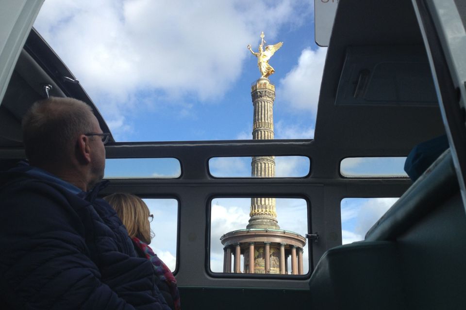 Berlin: Sightseeing Tour in Classic Volkswagen T1 Samba Bus - Why Berlin from a 1965 VW Samba bus makes sense
