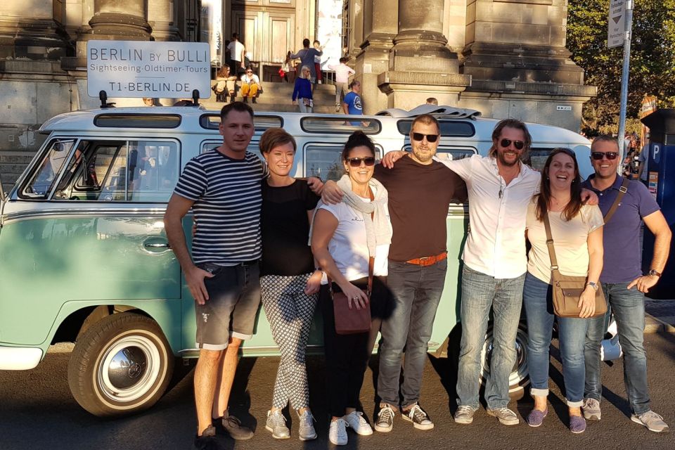Berlin: Sightseeing Tour in Classic Volkswagen T1 Samba Bus - Museum Island and the grand center: from Lustgarten to Humboldt University