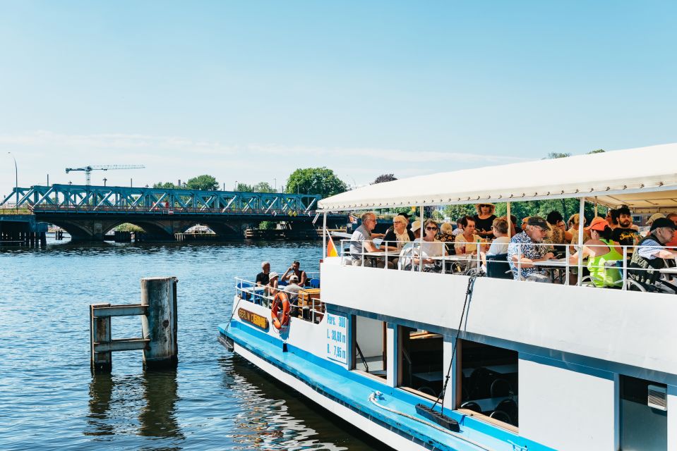 Berlin: Spree Boat Tour to Müggelsee - Köpenick Palace and the Captain of Köpenick: The History Stop Without Museum Fatigue