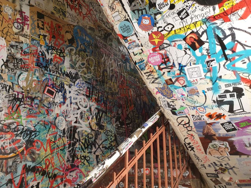 Berlin: Street Art and Alternative Tour - Kreuzberg on Foot: Alternative Blocks, Hidden Courtyards, and Big Statements