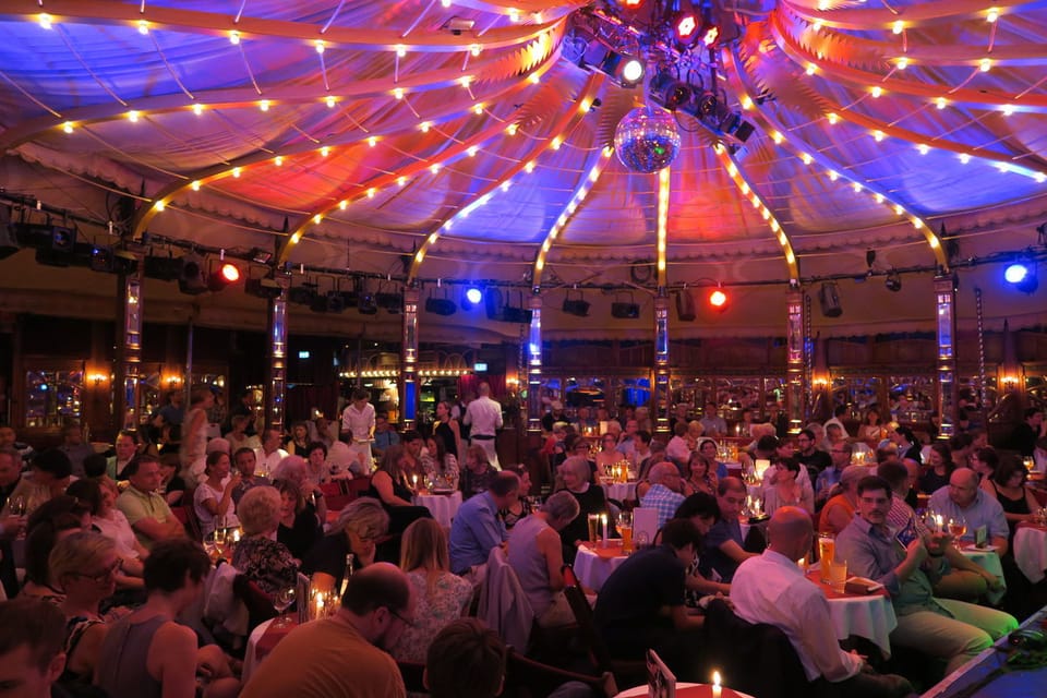 Berlin: Ticket for Bar Jeder Vernunft - Theater & Restaurant - Meeting Point Near Haus der Berliner Festspiele: Get the Voucher Sorted