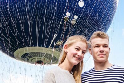 Berlin: Ticket for World Balloon with Perfect View - What it feels like at 150 meters in a tethered gondola