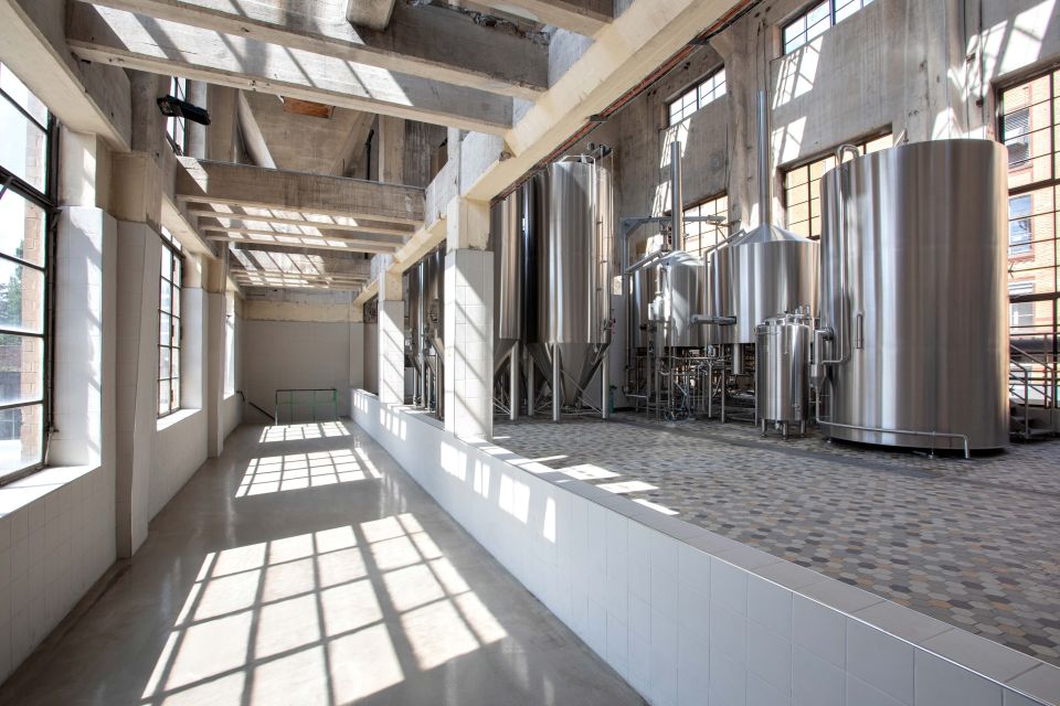 Berlin: Vagabund Brauerei Beer Tasting & Guided Brewery Tour - Entering Berlin’s converted boiler-house brewery at Osram Höfe