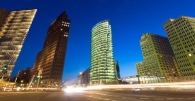 Berlin: Walking Tour of the Top 10 Sightseeing Attractions - Brandenburg Gate and the Cold War Lens You Can Actually See