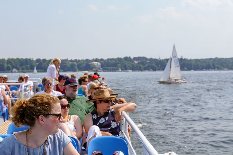 Berlin: World Heritage Cruise to Potsdam - Glienicke Bridge: a fast-moving photo moment with real atmosphere