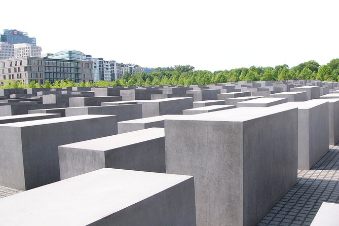 Berlin's Best: 2 Hour Walking Tour Third Reich and the Cold War - Wall Life at Niederkirchnerstraße, Then Checkpoint Charlie
