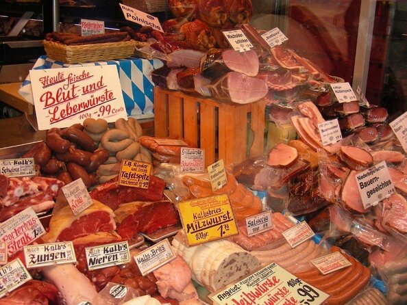 Classic Bites and Culinary Trends Neighborhood Food Tour in Berlin - Key things to know