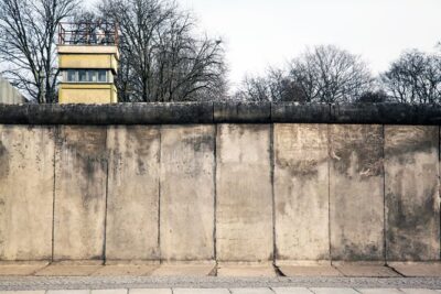 East Berlin and the Berlin Wall 2-Hour Walking Tour - Starting at Hackescher Markt: Cold War setup, then real streets