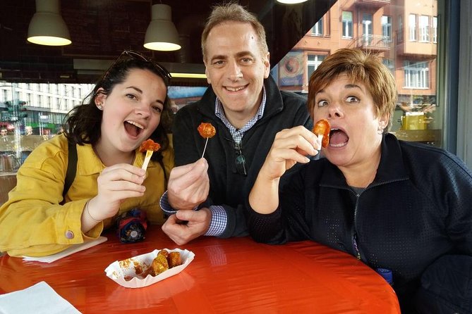 East Meets West: Berlin Food Culture & Street Art - What this tour feels like on the ground