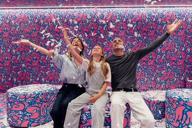 IKONO Berlin Immersive Experience - Inside the play worlds: ball pool, slides, and photo-worthy chaos