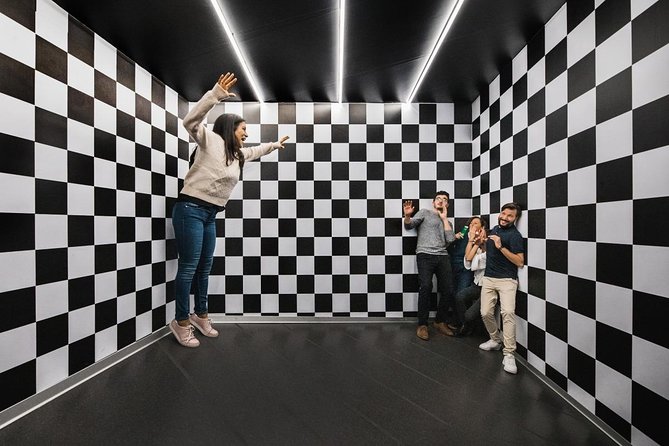 Illuseum Berlin admission ticket - Key Illusion Stops at Illuseum Berlin