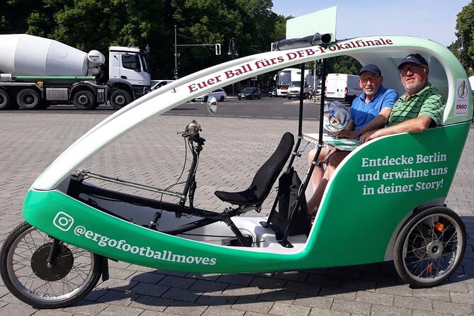 Individual City Tour - Rickshaw Sightseeing in Berlin - Cold-day comfort: how to enjoy Berlin without freezing through the story