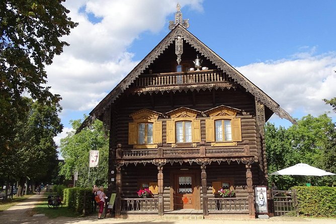 Potsdam Tour from Berlin With Guided Sanssouci Palace Visit - Key points that make this tour work