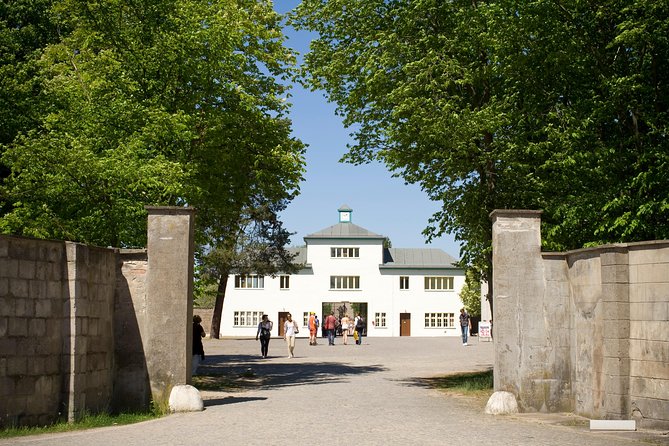 Private Sachsenhausen Concentration Camp tour with train - Private logistics from Berlin: what hotel pickup and the train actually mean