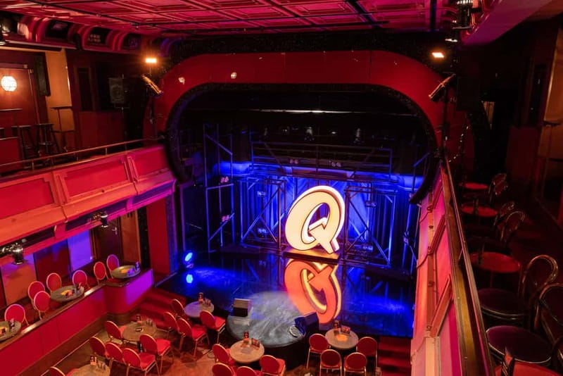 Quatsch Comedy Club Berlin: Die Live Show Entry Ticket - Getting your ticket into action: voucher exchange and seat planning