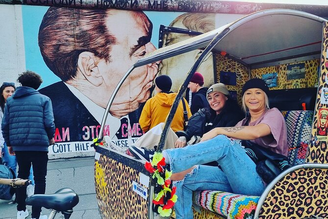 Rickshaw Tours Berlin - Groups of up to 16 people with several rickshaws - Topography of Terror and Gropius Bau: Two Ways Berlin Thinks