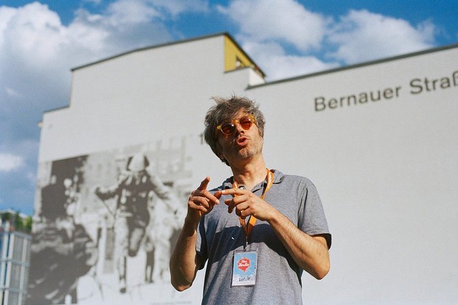 Small Group Walking Tour of East Berlin with a French Guide - Berlin Wall Memorial on Bernauerstrasse: The Part You Can’t Ignore